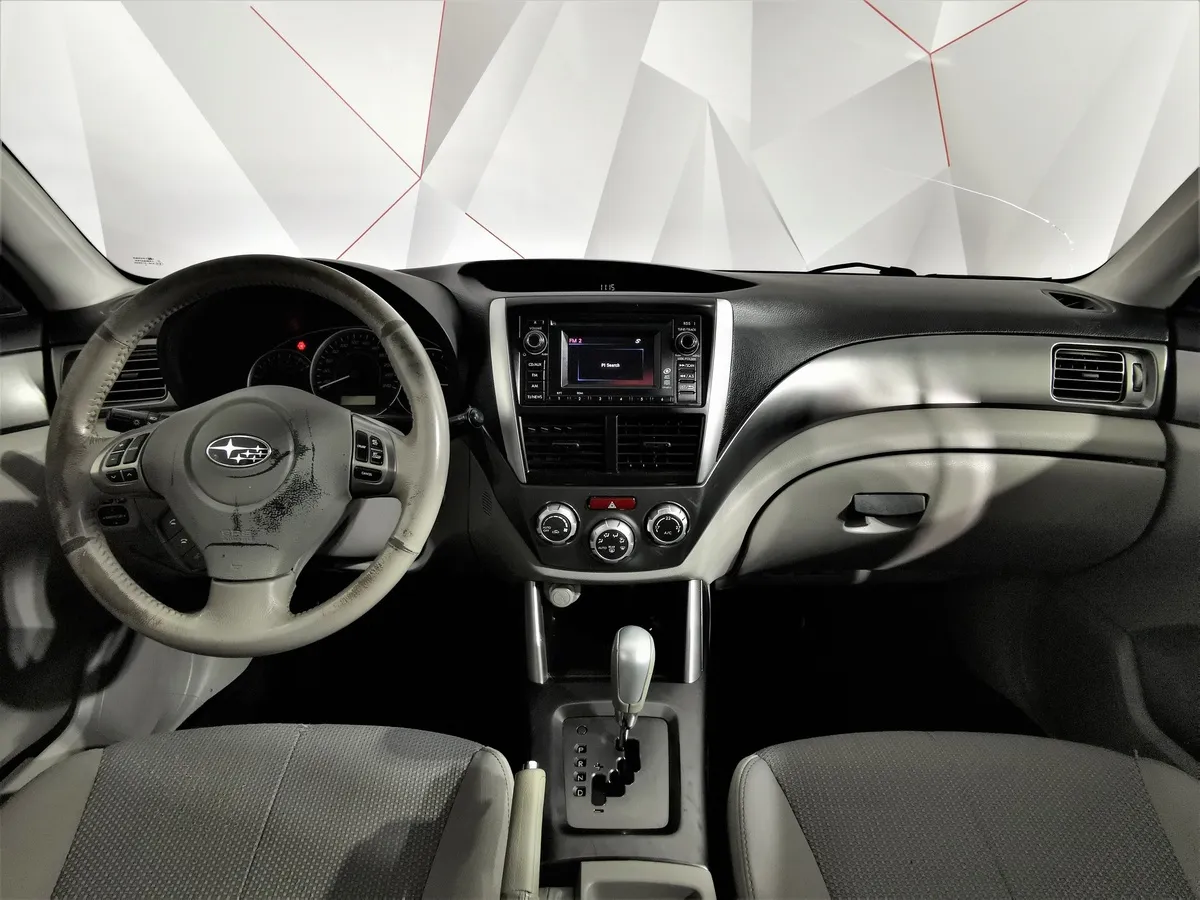 Subaru Forester 2.0X E-AT (150 л.с.) Серый в АВИЛОН. Слайд №13