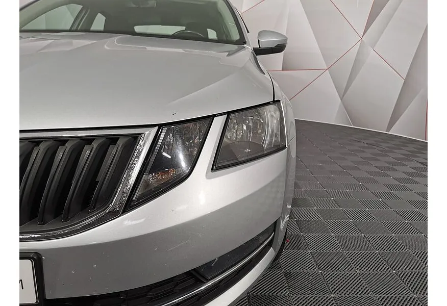 Skoda Octavia 1.6 AT (110 л.с.) Серебристый в АВИЛОН. Слайд №17
