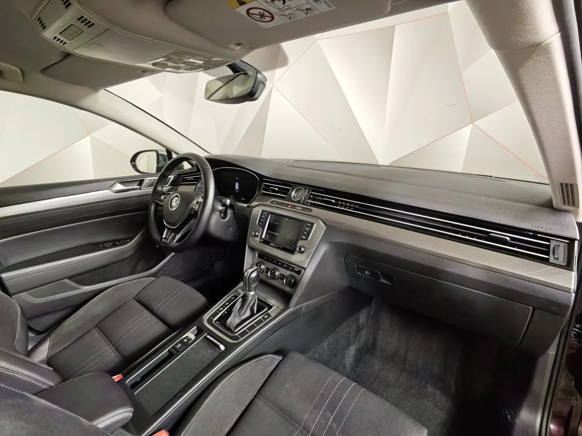 Volkswagen Passat 2.0 TSI BlueMotion DSG 4motion (220 л.с.) Красный в АВИЛОН. Слайд №11