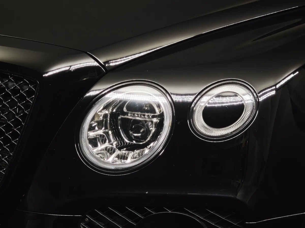 Bentley Bentayga 6.0 AT AWD (608 л.с.) Черный в АВИЛОН. Слайд №10