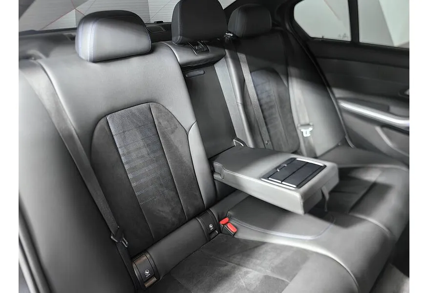 BMW 3 серия 320i xDrive (184 л.с.) Серый в АВИЛОН. Слайд №14