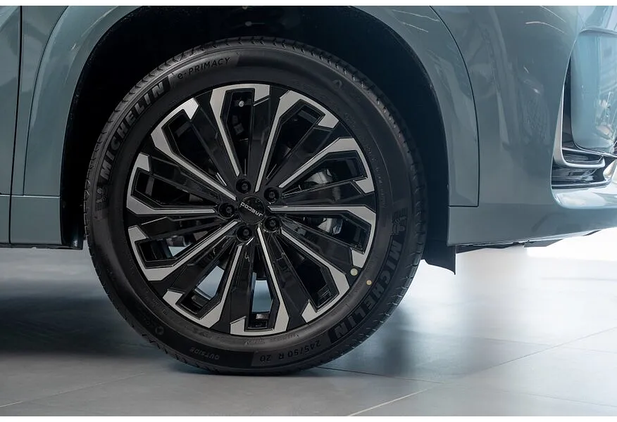 JAECOO J8 2.0 DCT 4WD (249 л.с.) Престиж Серый в АВИЛОН. Слайд №15