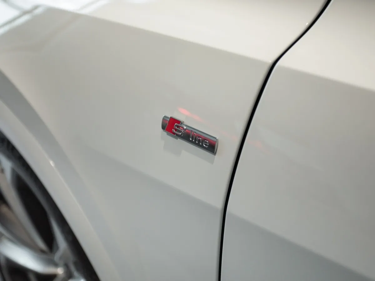 Audi Q8 3.0 TDI Tiptronic quattro (286 л.с.) Белый в АВИЛОН. Слайд №21