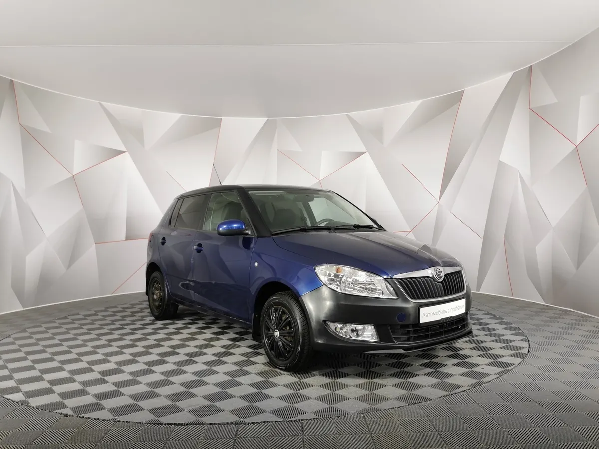 Skoda Fabia 1.2 MT (70 л.с.) Синий в АВИЛОН. Слайд №3