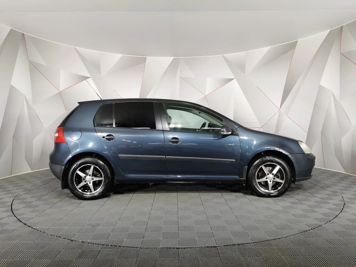 Volkswagen Golf 1.6 Tiptronic (102 л.с.) Серый в АВИЛОН. Слайд №6