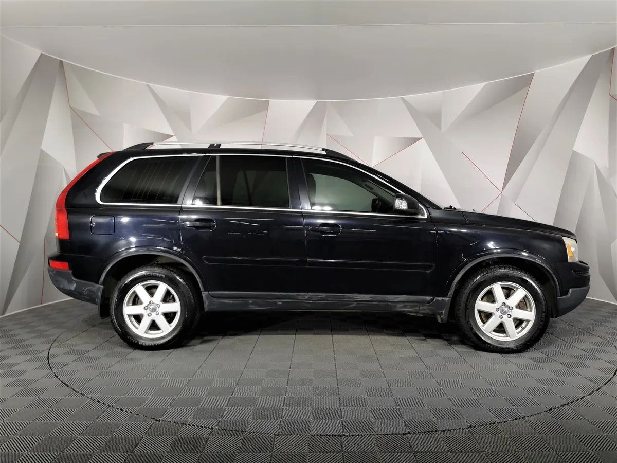 Volvo XC90 2.5 T5 Geartronic AWD (5 мест) (210 л.с.) Черный в АВИЛОН. Слайд №6