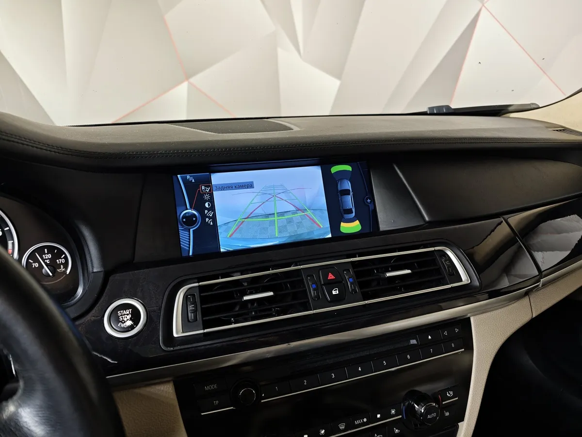 BMW 7 серия 750Li xDrive AT (407 л.с.) Черный в АВИЛОН. Слайд №20