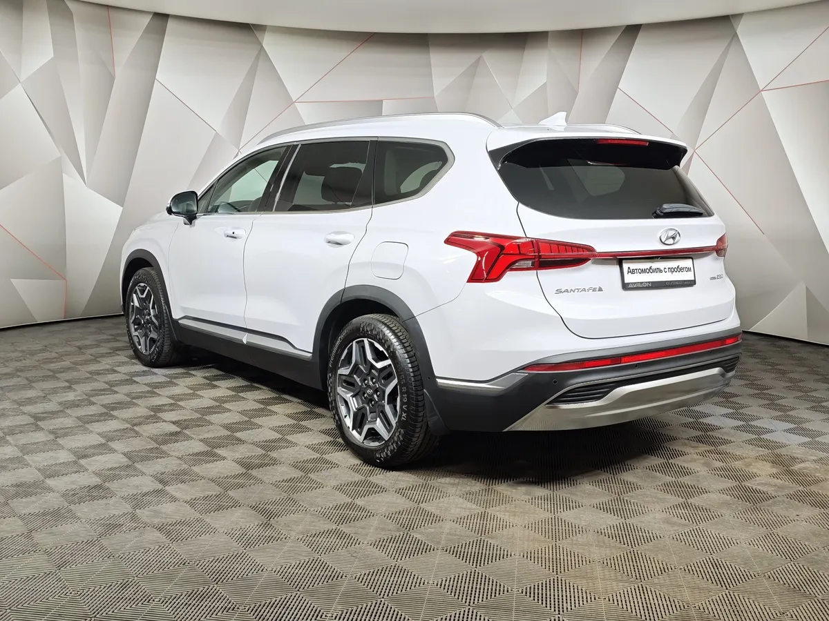 Hyundai Santa Fe 2.2 CRDi AWD 8AT (200 л.с.) High-Tech Белый в АВИЛОН. Слайд №4