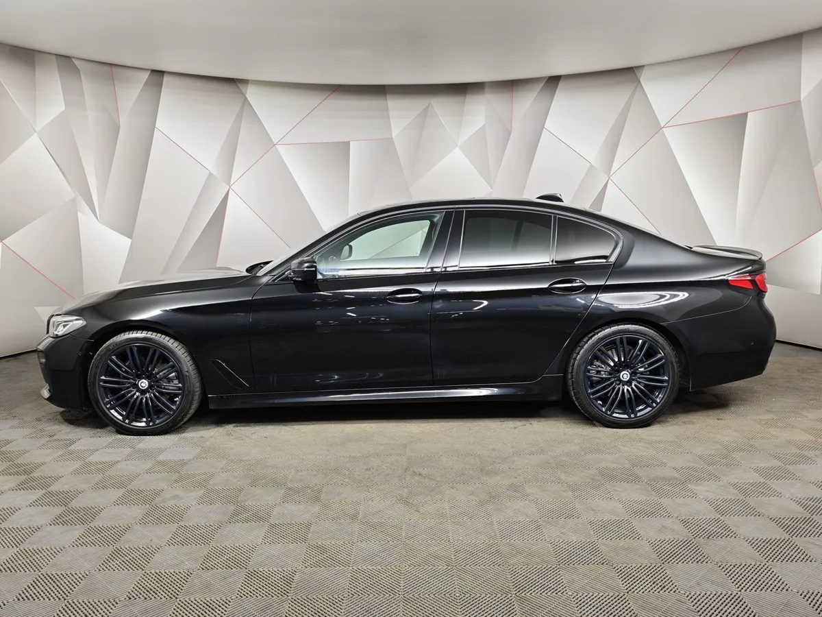 BMW 5 серия 520d xDrive Steptronic (190 л.с.) M Sport Pure в АВИЛОН. Слайд №5