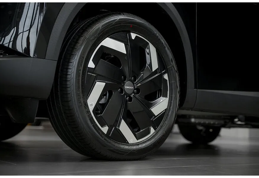 OMODA C7 1.6 DCT 4WD (150 л.с.) Стиль Черный в АВИЛОН. Слайд №19