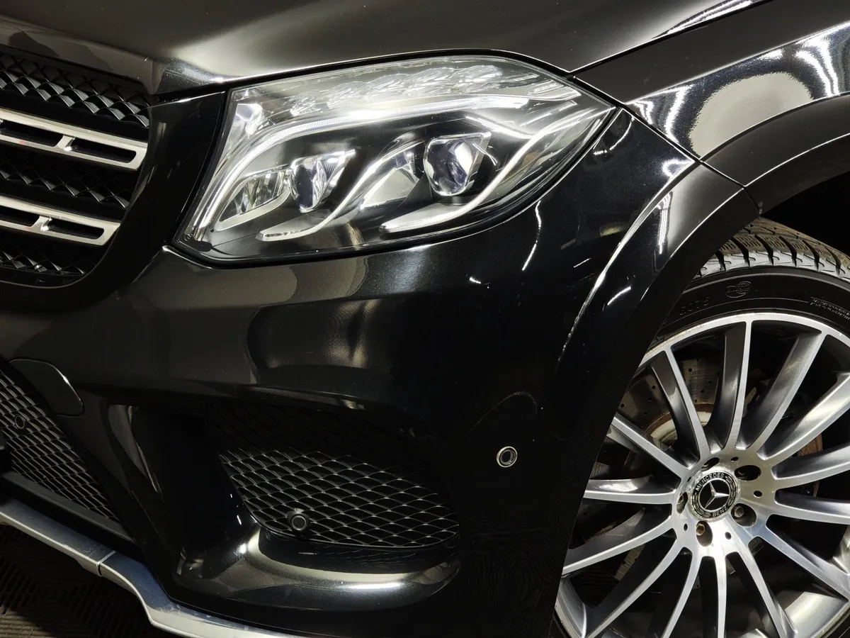 Mercedes-Benz GLS 500 4MATIC 9G-TRONIC (455 л.с.) Особая серия Черный в АВИЛОН. Слайд №10