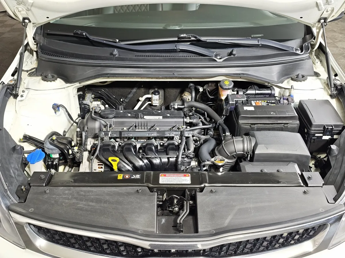 Kia Rio X-Line 1.6 AT (123 л.с.) Luxe Белый в АВИЛОН. Слайд №11