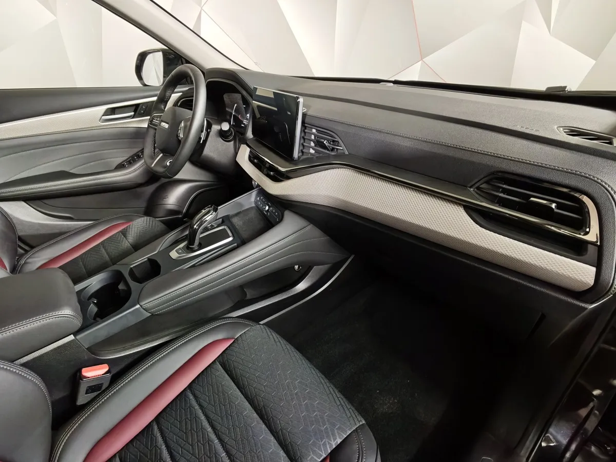 Haval F7 2.0T AWD 7DCT (190 л.с.) Elite Черный в АВИЛОН. Слайд №13