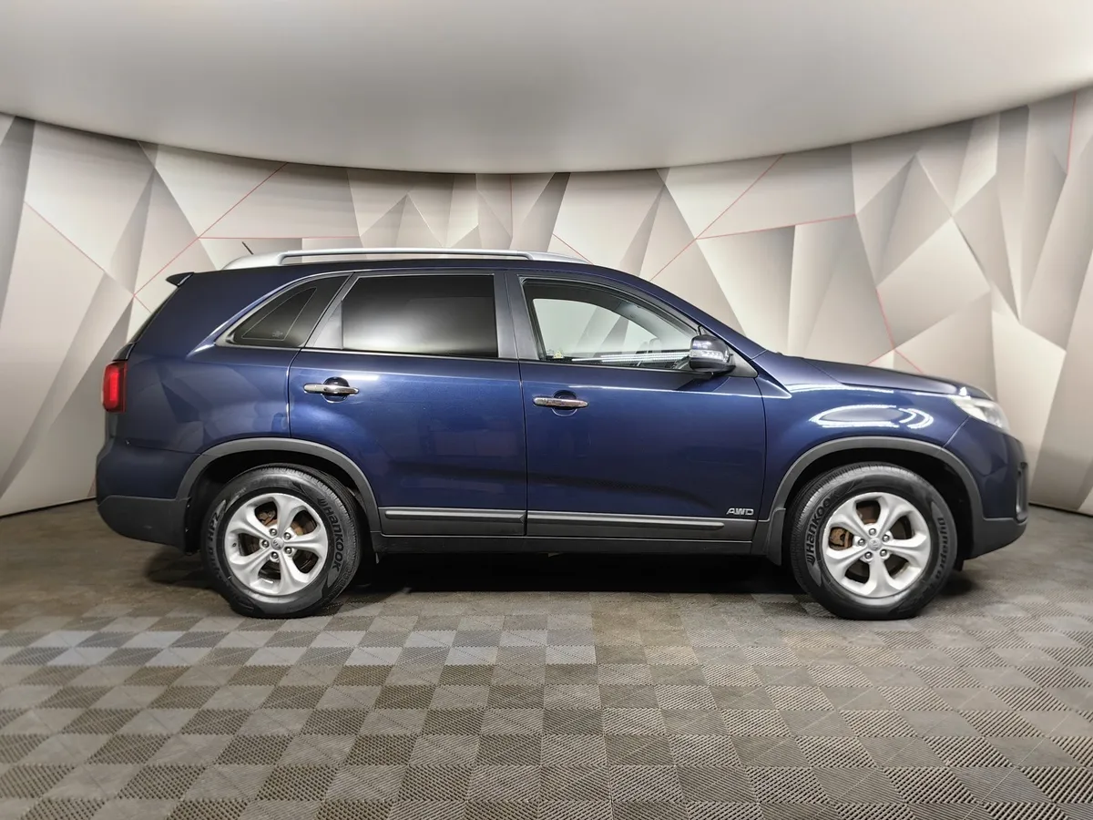 Kia Sorento 2.4 AT 4WD (175 л.с.) Comfort Синий в АВИЛОН. Слайд №6