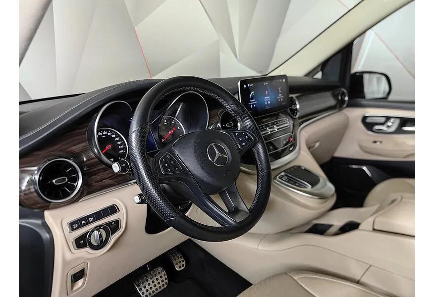 Mercedes-Benz V-Класс V 250 d 9G-Tronic L2 4MATIC (190 л.с.) AMG Line Черный в АВИЛОН. Слайд №18