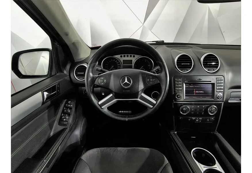 Mercedes-Benz M-Класс ML 320 CDI 7G-Tronic (224 л.с.) Черный в АВИЛОН. Слайд №18