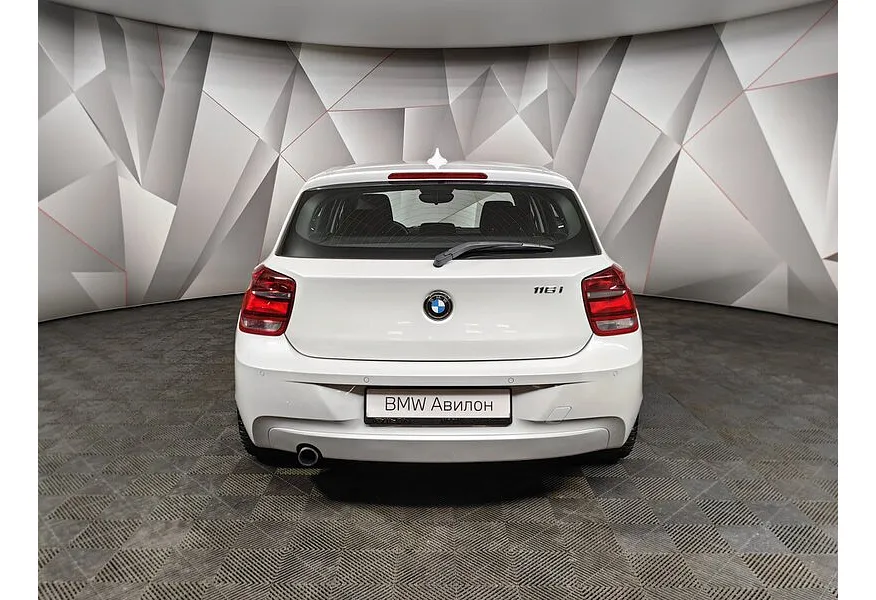 BMW 1 серия 116i AT (136 л.с.) Белый в АВИЛОН. Слайд №4