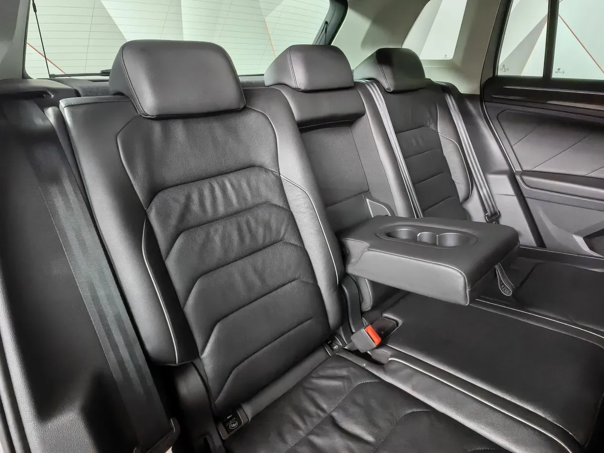 Volkswagen Tiguan 2.0 TSI 4Motion DSG (180 л.с.) Sportline Серый в АВИЛОН. Слайд №14