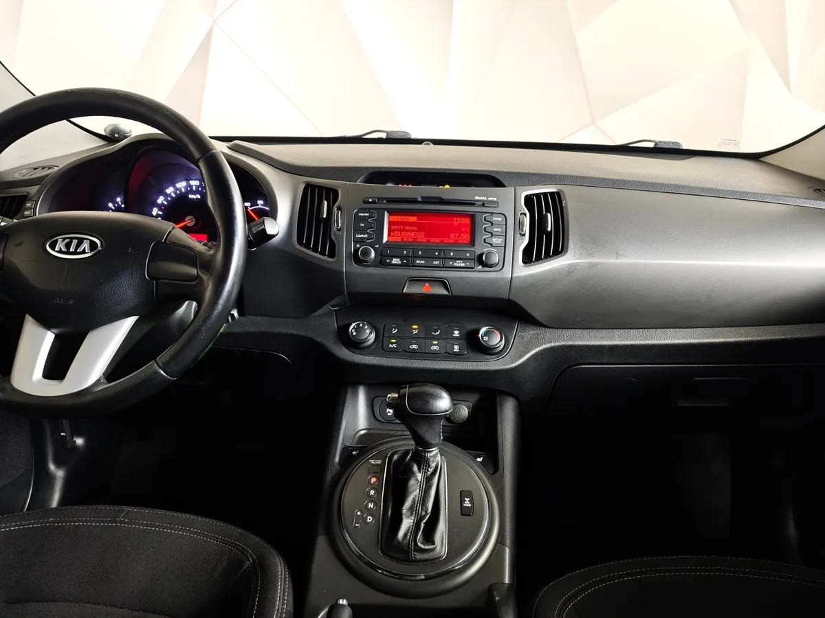 Kia Sportage 2.0 TD AT 4WD (136 л.с.) Серый в АВИЛОН. Слайд №14