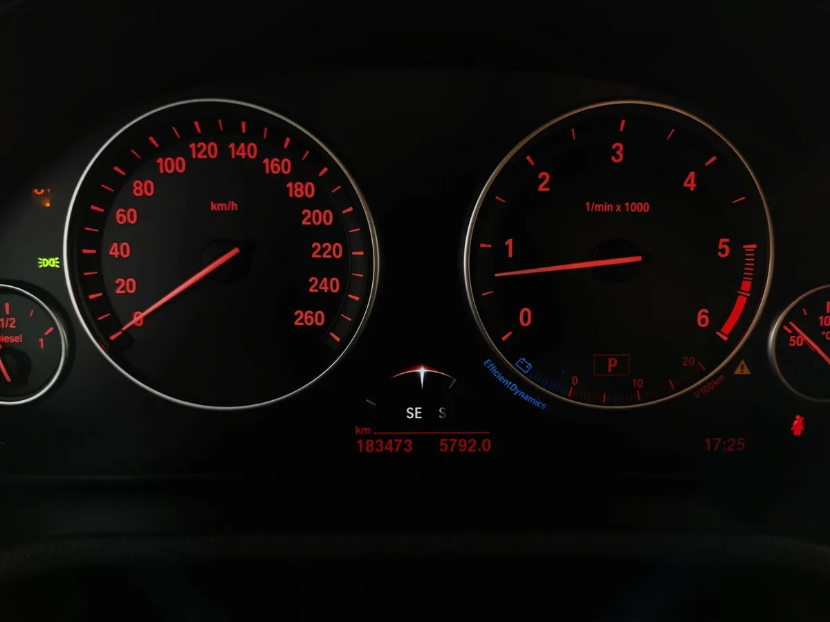 BMW X4 xDrive30d Steptronic (249 л.с.) Серый в АВИЛОН. Слайд №13