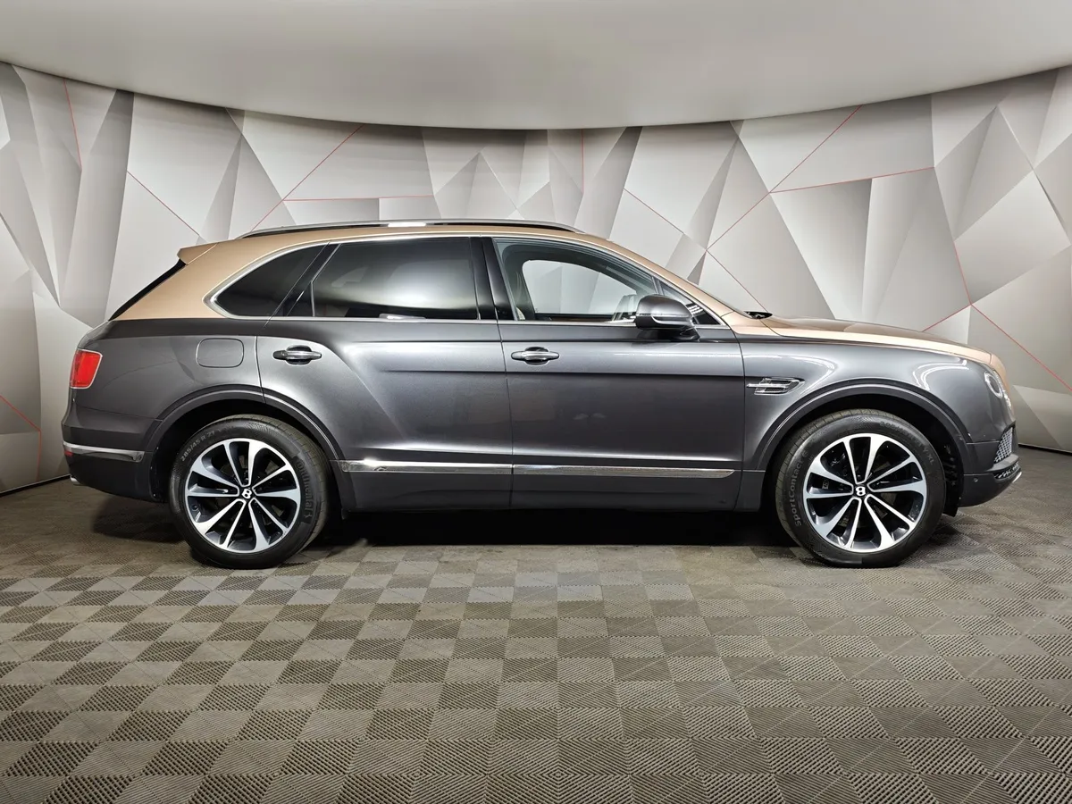 Bentley Bentayga 4.0 AT AWD (550 л.с.) Серый в АВИЛОН. Слайд №6