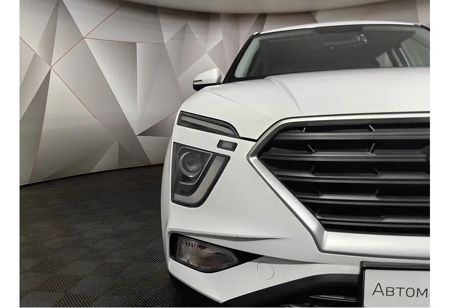 Hyundai Creta 1.6 AT 4WD (121 л.с.) Family Белый в АВИЛОН. Слайд №10