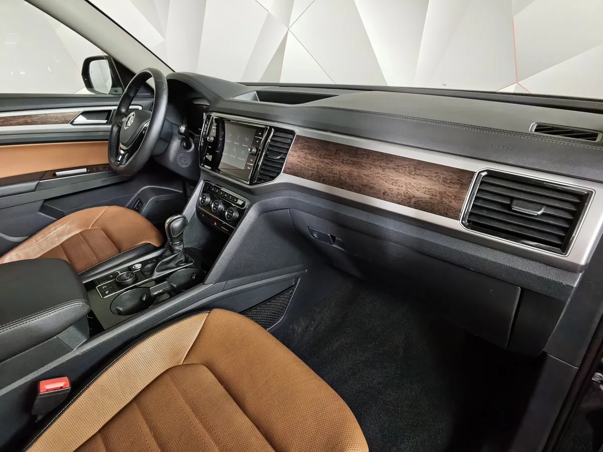 Volkswagen Teramont 3.6 V6 AT 4Motion (280 л.с.) Exclusive Синий в АВИЛОН. Слайд №13