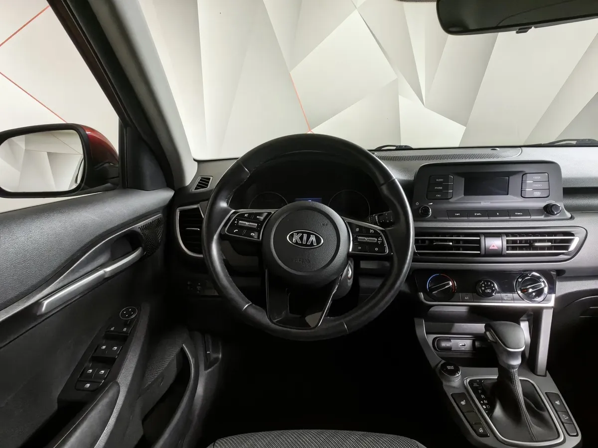 Kia Seltos 1.6 MPI AT (123 л.с.) Comfort Красный в АВИЛОН. Слайд №20