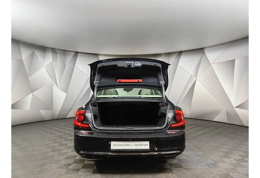 Volvo S90 2.0 T4 Drive-E AT (190 л.с.) Inscription Черный в АВИЛОН. Слайд №12
