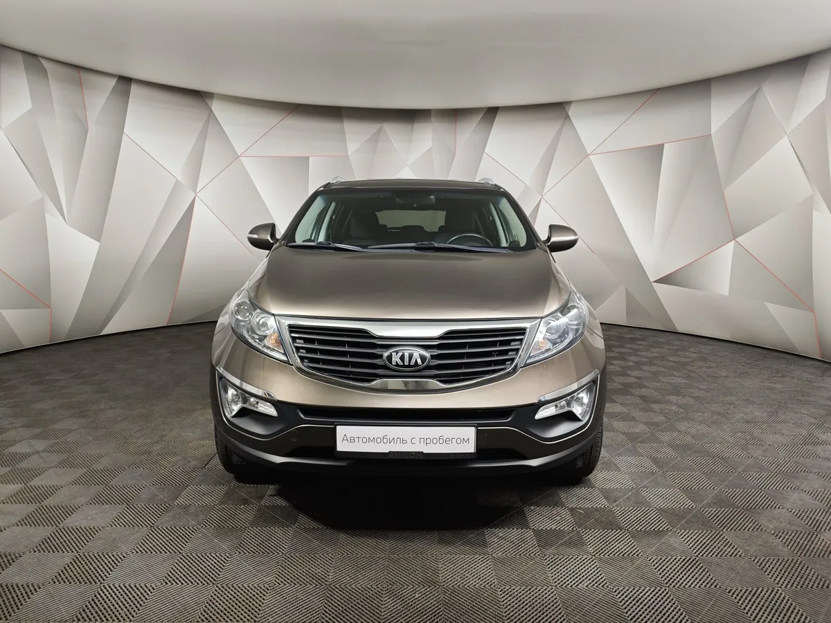 Kia Sportage 2.0 AT (150 л.с.) Коричневый в АВИЛОН. Слайд №7