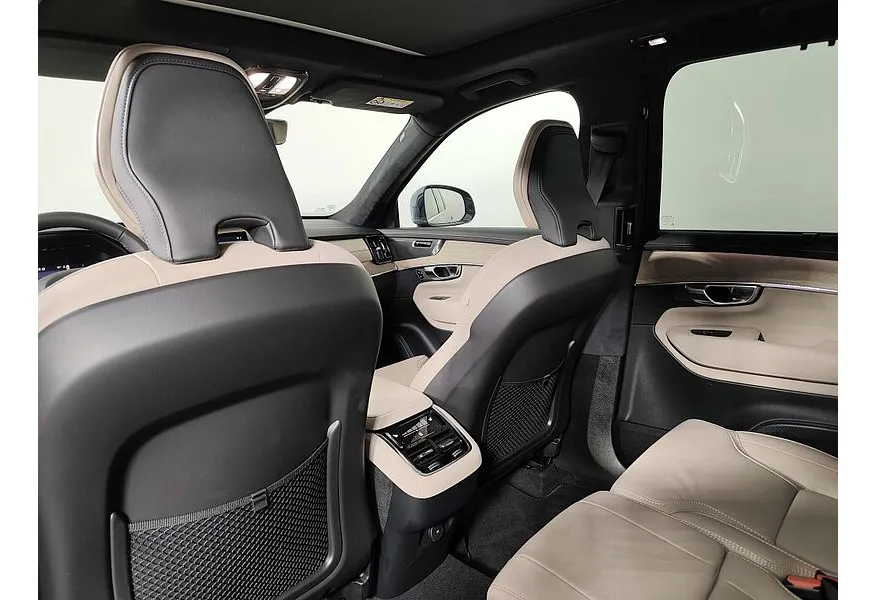 Volvo XC90 2.0 B5 mild hybrid AT AWD (7 мест) (250 л.с.) Ultra Bright Синий в АВИЛОН. Слайд №14