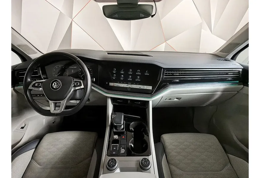 АВИЛОН - Volkswagen Touareg 2.0 TSI Tiptronic 4Motion (249 л.с.) Exclusive Серый - slide 9