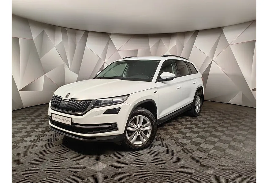 АВИЛОН - Skoda Kodiaq 1.4 TSI DSG 4X4 (150 л.с.) Белый - slide 0