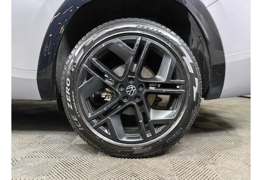 Volkswagen Teramont X 2.0 7DSG AWD (220 л.с.) Серый в АВИЛОН. Слайд №9