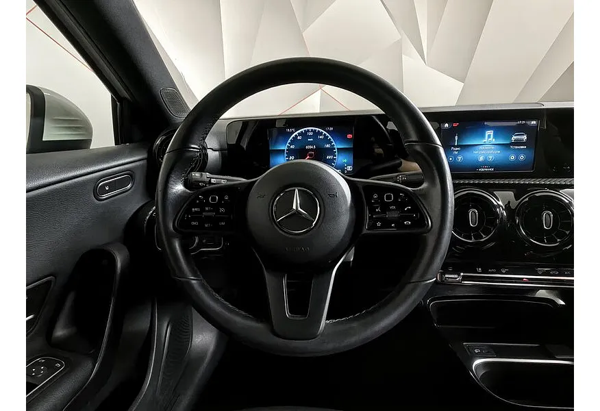 АВИЛОН - Mercedes-Benz A-Класс A 200 7G-DCT (150 л.с.) Comfort Белый - slide 12