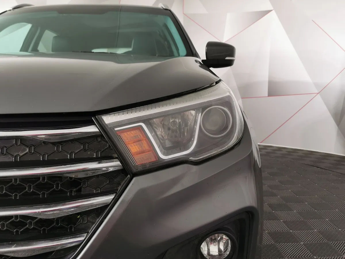Lifan X70 2.0 MT (136 л.с.) Standard Серый в АВИЛОН. Слайд №10