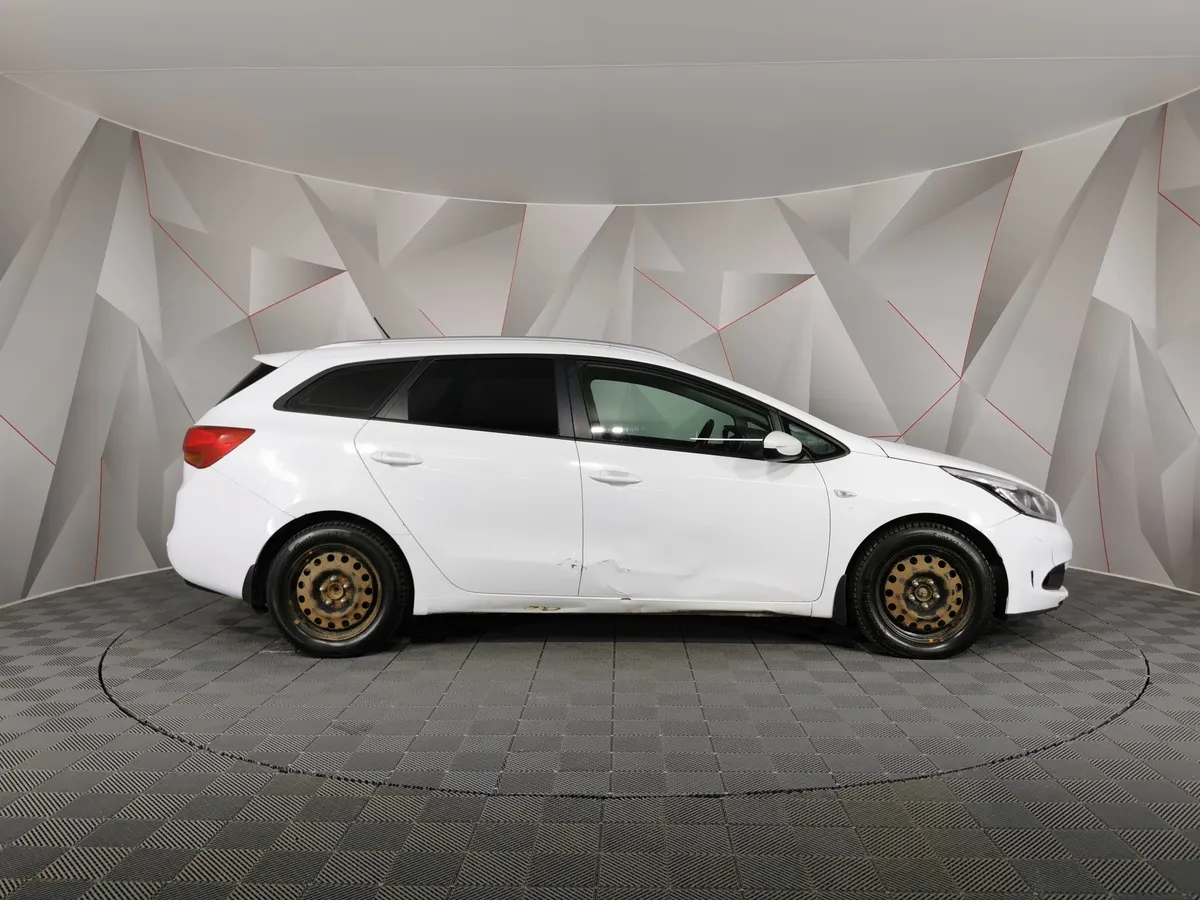 Kia Ceed 1.6 AT (129 л.с.) Luxe Белый в АВИЛОН. Слайд №6