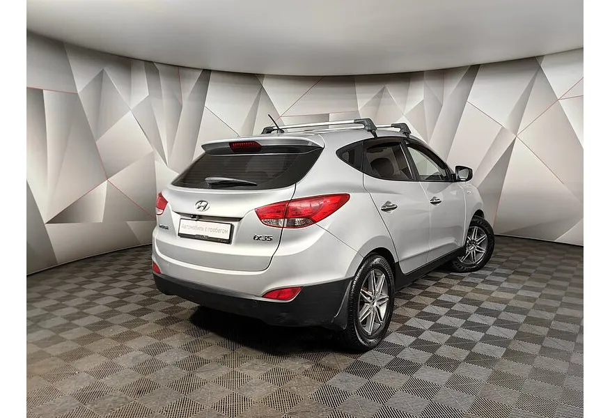 LIVE. Слайд №8