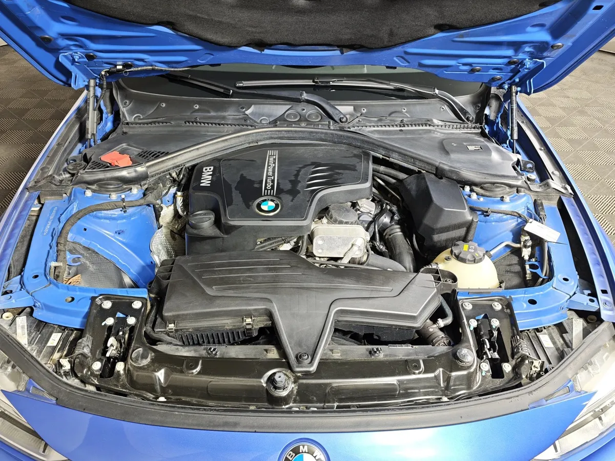 BMW 3 серия 320i AT (184 л.с.) M Sport. Локальная сборка Синий в АВИЛОН. Слайд №10