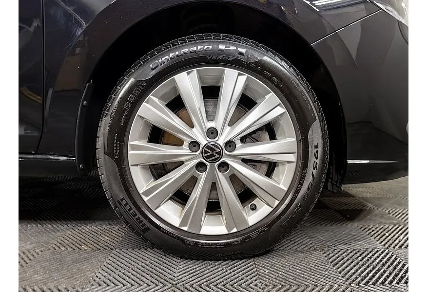 АВИЛОН - Volkswagen Polo 1.6 MPI AT (110 л.с.) Trendline Черный - slide 15