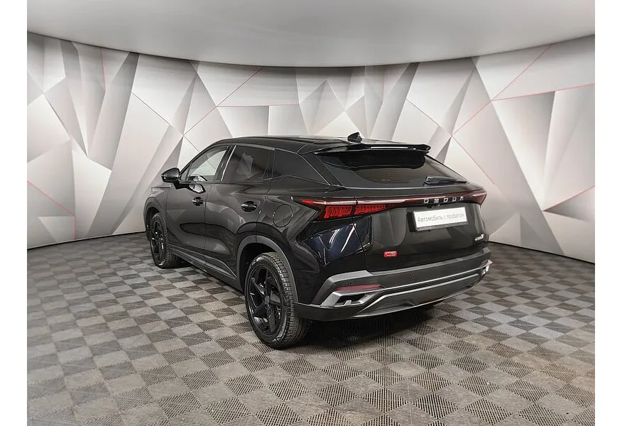 Omoda C5 1.5T CVT (147 л.с.) Ultimate (красные элементы экстерьера) Черный в АВИЛОН. Слайд №4