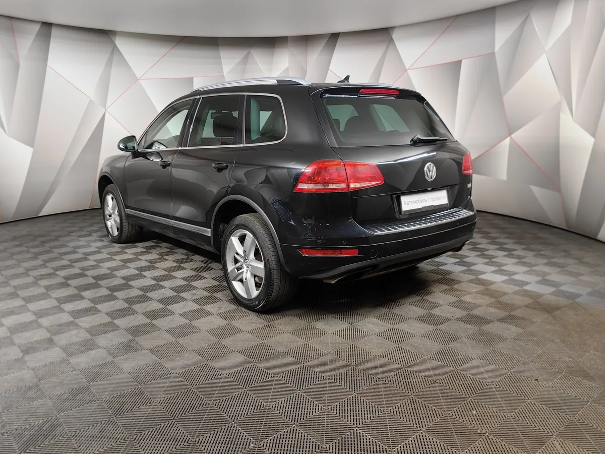 Volkswagen Touareg 3.0 TDI AT (240 л.с.) base Черный в АВИЛОН. Слайд №4