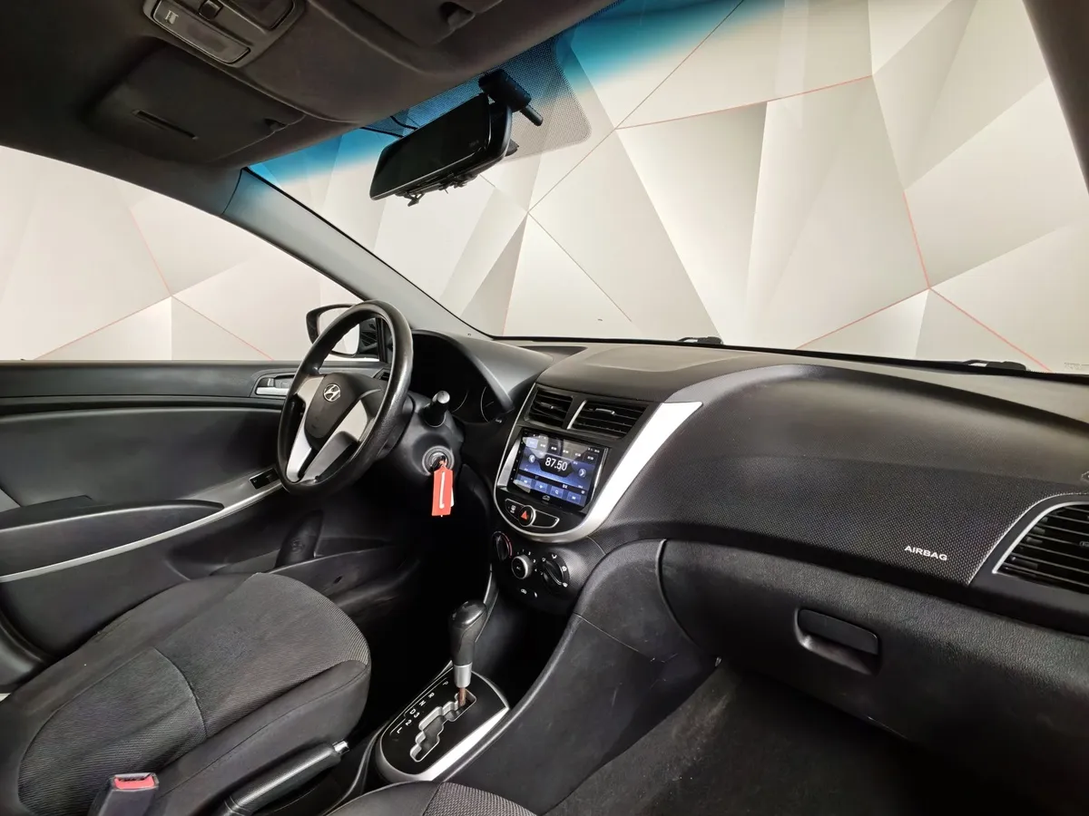 Hyundai Solaris 1.6 AT (123 л.с.) Active Фиолетовый в АВИЛОН. Слайд №12