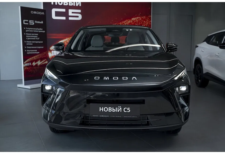 Omoda C5 1.5T DCT FWD (147 л.с.) Драйв Черный в АВИЛОН. Слайд №2 Omoda C5 1.5T DCT FWD (147 л.с.) Драйв Черный в АВИЛОН. Слайд №2