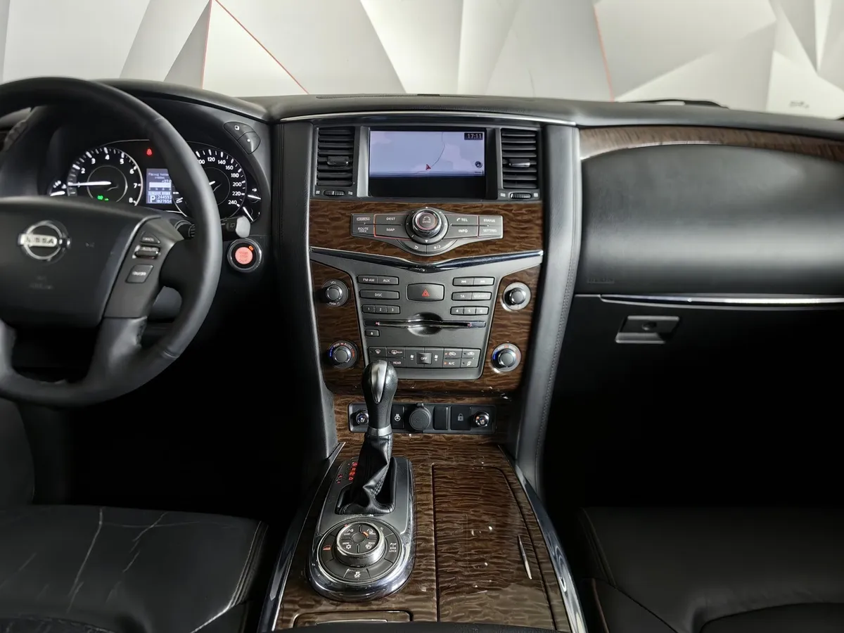 Nissan Patrol 5.6 AT 4WD (405 л.с.) Черный в АВИЛОН. Слайд №15