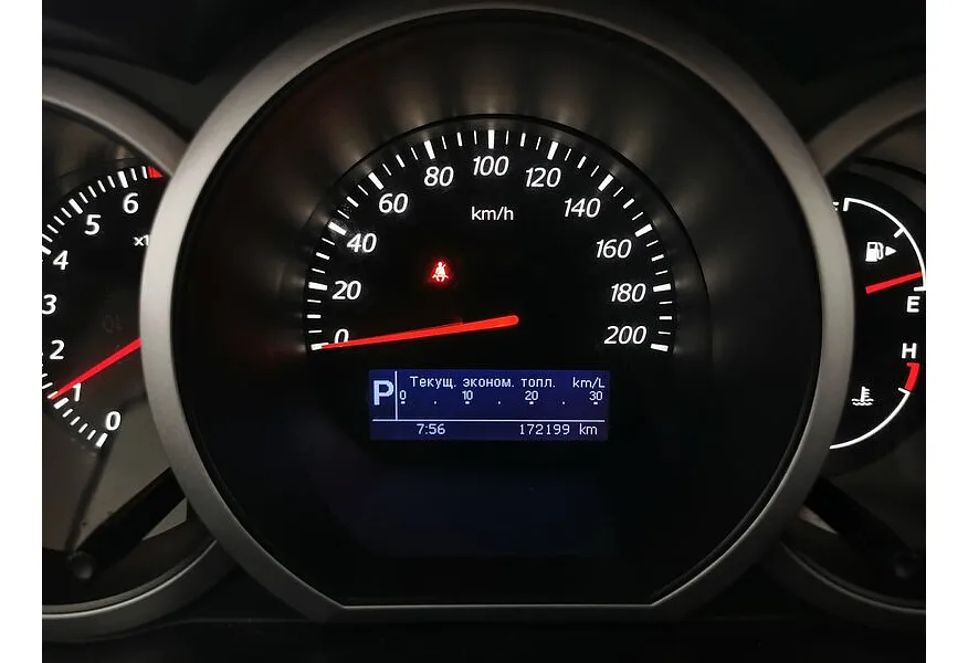 Suzuki Grand Vitara 2.0 AT AWD (140 л.с.) Коричневый в АВИЛОН. Слайд №17