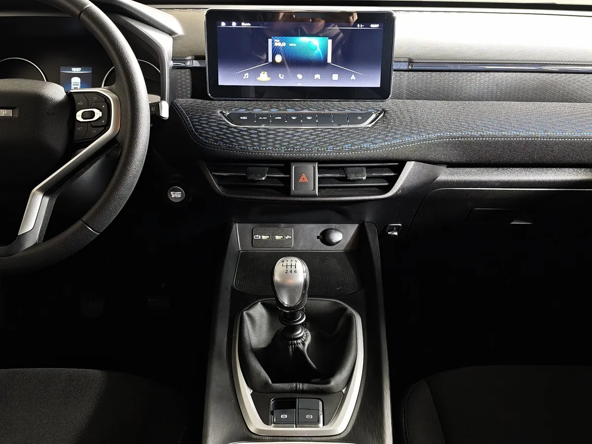 Haval Jolion 1.5 MT (143 л.с.) Comfort Черный в АВИЛОН. Слайд №15