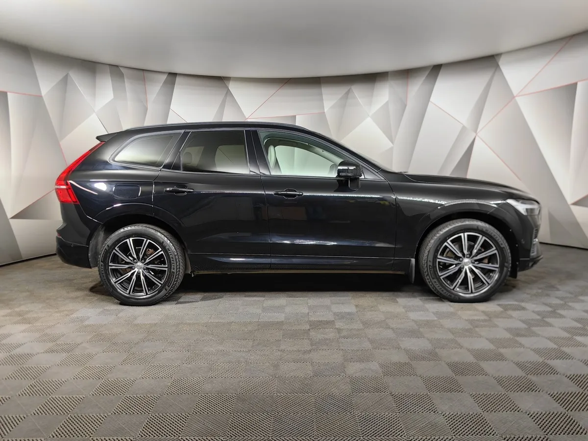 Volvo XC60 2.0 T5 AT AWD (249 л.с.) Inscription Черный в АВИЛОН. Слайд №6