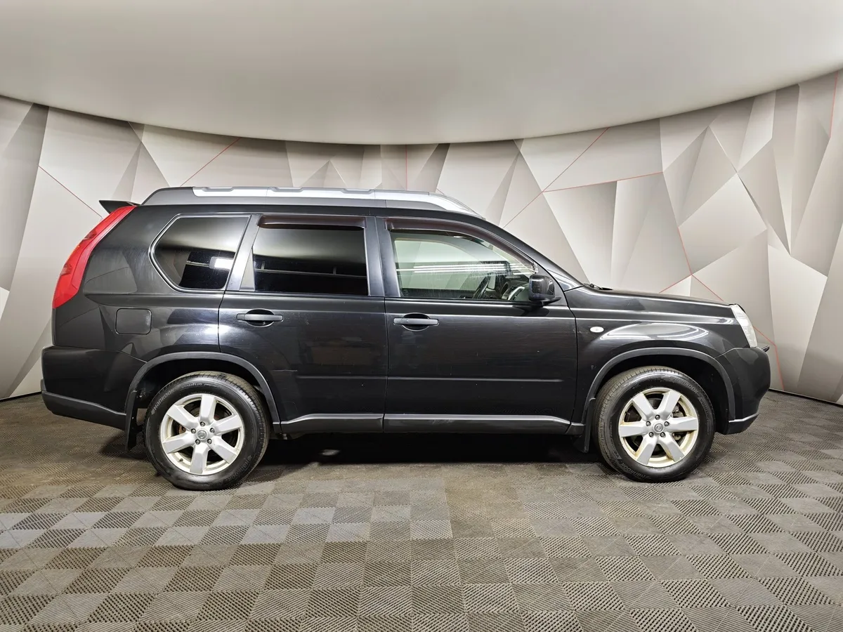 Nissan X-Trail 2.5 CVT AWD (171 л.с.) LE Top Черный в АВИЛОН. Слайд №6