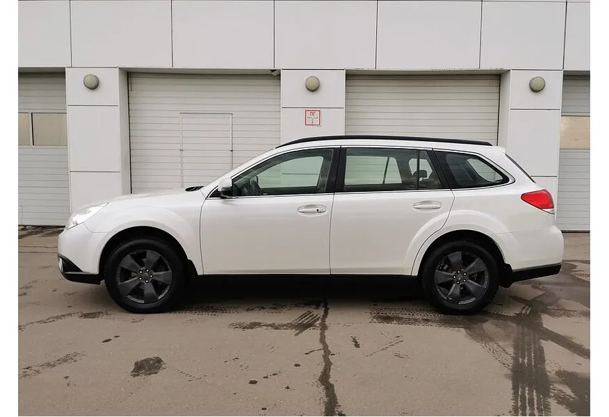 Subaru Outback 2.5 Lineartronic AWD (167 л.с.) Белый в АВИЛОН. Слайд №5